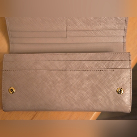 Authentic Neutrals Saffiano Cuir Leather Continental Wallet. - Picture 7 of 16